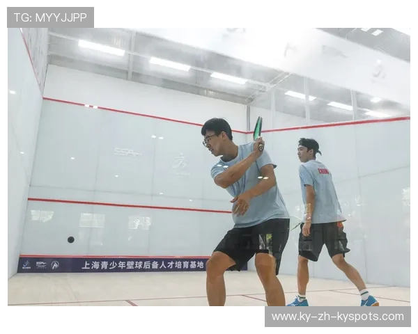 “在高新区全民健身馆,壁球场上没有‘慢’字,只有‘快’与‘准’!”